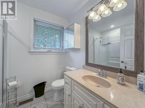 115 Fairway Hill Crescent, Kingston, ON - Indoor Photo Showing Bathroom