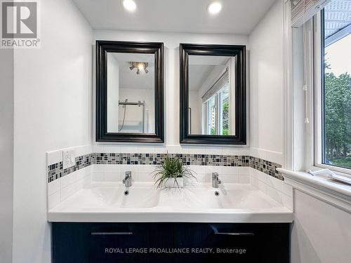 115 Fairway Hill Crescent, Kingston, ON - Indoor Photo Showing Bathroom