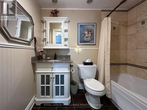 232 Dundas Street W, Greater Napanee, ON - Indoor Photo Showing Bathroom