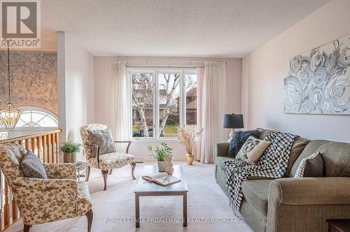 963 Auden Park Drive, Kingston, ON - Indoor Photo Showing Living Room