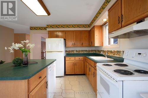 963 Auden Park Drive, Kingston, ON - Indoor Photo Showing Kitchen