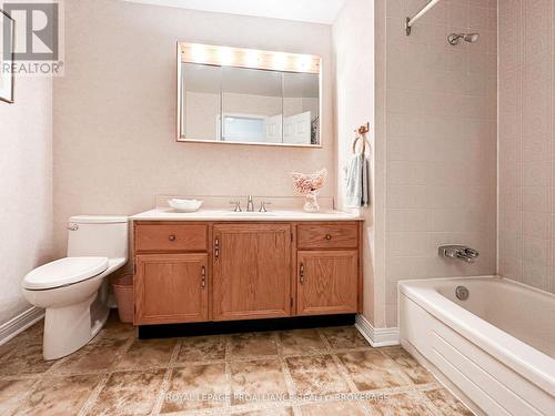 963 Auden Park Drive, Kingston, ON - Indoor Photo Showing Bathroom