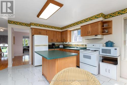 963 Auden Park Drive, Kingston, ON - Indoor Photo Showing Kitchen