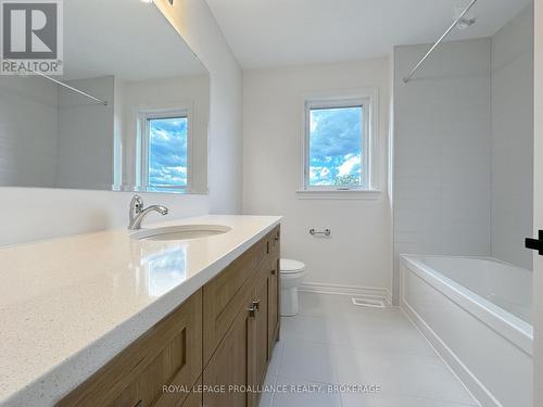 1515 Scarlet Street, Kingston, ON - Indoor Photo Showing Bathroom