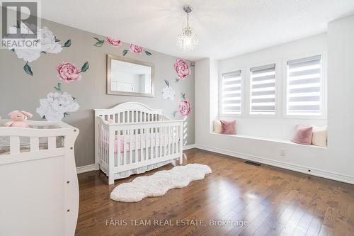 1386 Dallman Street, Innisfil, ON - Indoor Photo Showing Bedroom