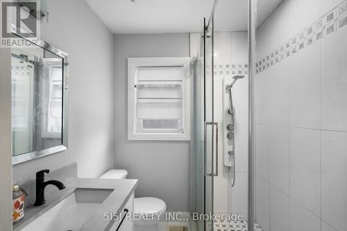 18947 Mccowan Road, East Gwillimbury, ON - Indoor Photo Showing Bathroom