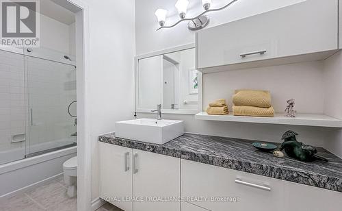 1678 South Boulevard, Kingston, ON - Indoor Photo Showing Bathroom