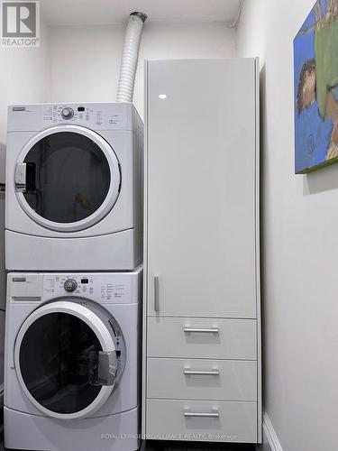 1678 South Boulevard, Kingston, ON - Indoor Photo Showing Laundry Room