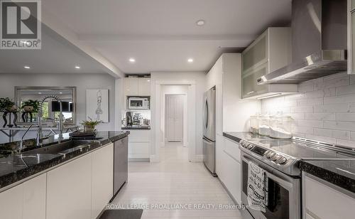 1678 South Boulevard, Kingston, ON - Indoor Photo Showing Kitchen With Stainless Steel Kitchen With Upgraded Kitchen