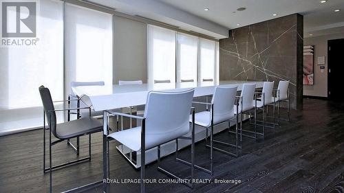 907 - 8 The Esplanade Street, Toronto, ON - Indoor Photo Showing Dining Room