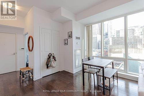 907 - 8 The Esplanade Street, Toronto, ON - Indoor Photo Showing Other Room