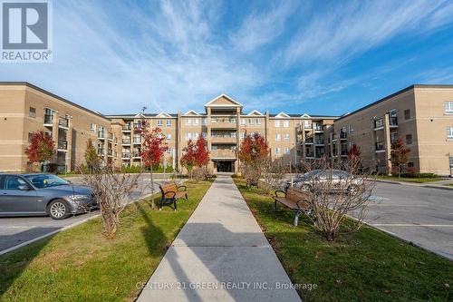 109 - 481 Rupert Avenue, Whitchurch-Stouffville, ON - Outdoor With Facade