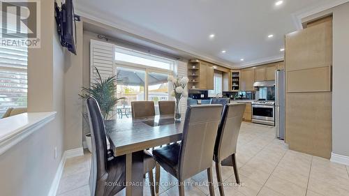 32 Albert Roffey Crescent, Markham, ON - Indoor Photo Showing Dining Room