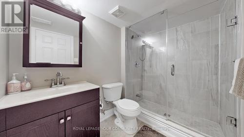 32 Albert Roffey Crescent, Markham, ON - Indoor Photo Showing Bathroom