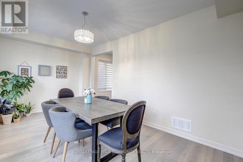 37 Torah Gate, Vaughan, ON - Indoor Photo Showing Dining Room