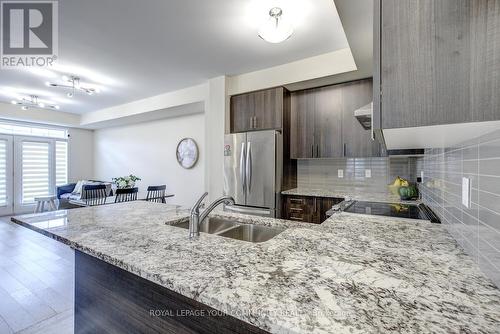 37 Torah Gate, Vaughan, ON - Indoor Photo Showing Kitchen With Stainless Steel Kitchen With Double Sink With Upgraded Kitchen