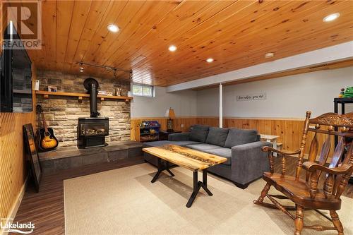 18 Sandy Plains Road S, Seguin, ON - Indoor With Fireplace