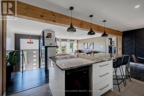 792 Sterling Avenue, Kingston, ON - Indoor Photo Showing Kitchen