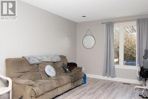 83 Calderwood Drive, Kingston, ON - Indoor