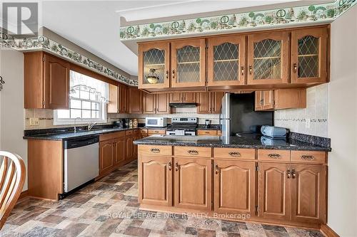 4949 Rainham Road, Haldimand, ON - Indoor Photo Showing Kitchen With Double Sink