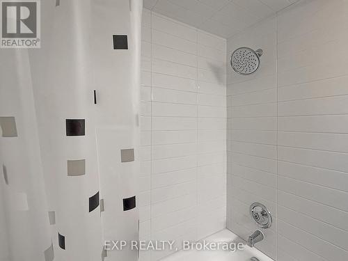 164 Atkinson Boulevard, London, ON -  Photo Showing Bathroom