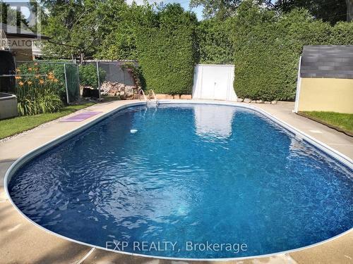 164 Atkinson Boulevard, London, ON - Outdoor With In Ground Pool