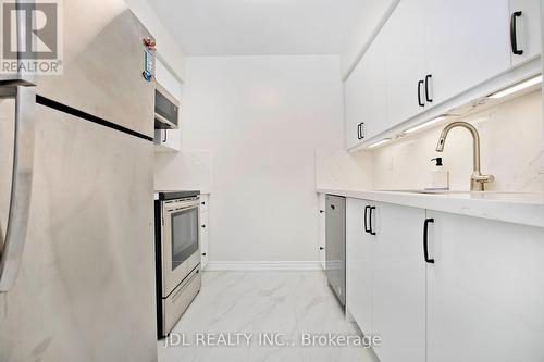 2209 - 35 Empress Avenue, Toronto, ON - Indoor Photo Showing Kitchen