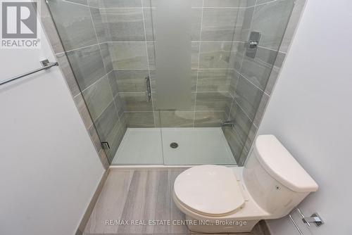 206 - 30 Elm Drive W, Mississauga, ON - Indoor Photo Showing Bathroom