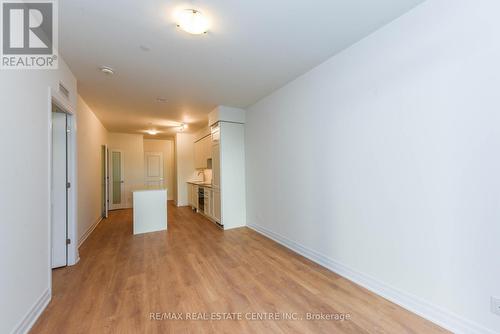 206 - 30 Elm Drive W, Mississauga, ON - Indoor Photo Showing Other Room