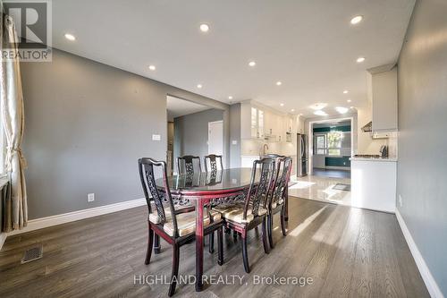 5375 Turney Drive, Mississauga, ON - Indoor Photo Showing Dining Room