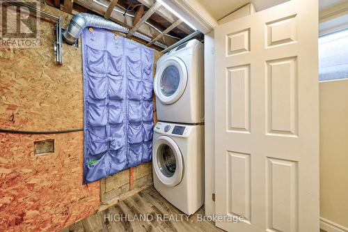 5375 Turney Drive, Mississauga, ON - Indoor Photo Showing Laundry Room