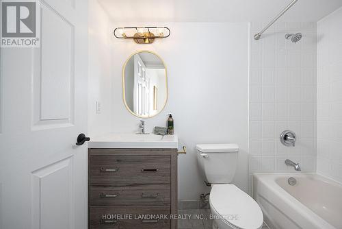 2612 - 230 Queens Quay W, Toronto, ON - Indoor Photo Showing Bathroom