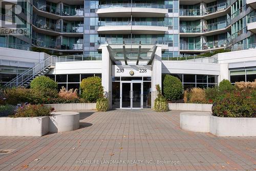 2612 - 230 Queens Quay W, Toronto, ON - Outdoor With Balcony With Facade