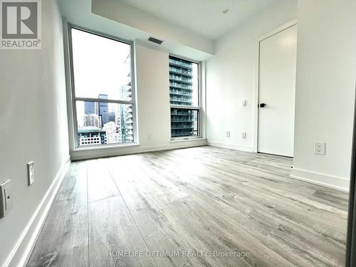 2301 - 327 King Street, Toronto, ON - Indoor