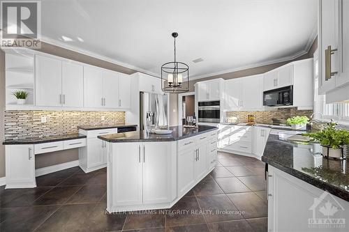 38 Marchvale Drive, Ottawa, ON - Indoor Photo Showing Kitchen With Upgraded Kitchen