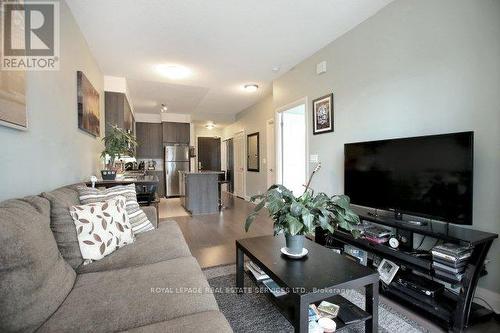 1021 - 1185 The Queensway, Toronto, ON - Indoor Photo Showing Living Room