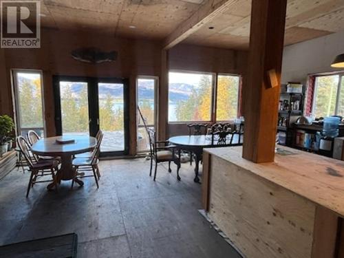 1546 Blind Bay Road, South Shuswap, BC - Indoor Photo Showing Dining Room