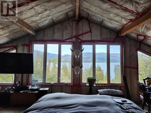 1546 Blind Bay Road, South Shuswap, BC - Indoor Photo Showing Bedroom