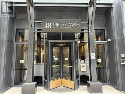 901 - 38 The Esplanade, Toronto, ON - 