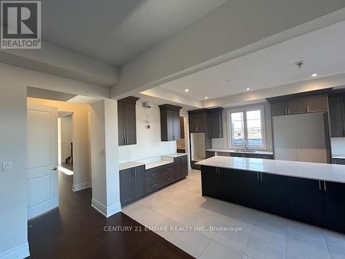 65 Terravista Crescent, Vaughan, ON - Indoor Photo Showing Kitchen