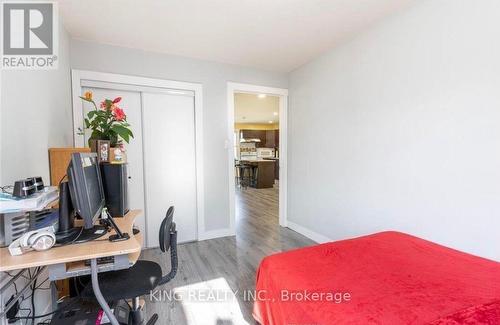 1227 Trafalgar Street, London, ON - Indoor Photo Showing Bedroom