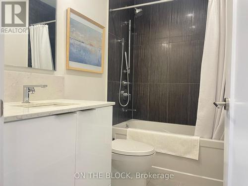 4007 - 28 Freeland St. Street, Toronto, ON - Indoor Photo Showing Bathroom