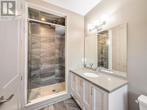 9881 Keele Street, Vaughan, ON - Indoor Photo Showing Bathroom