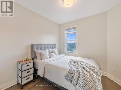 9881 Keele Street, Vaughan, ON - Indoor Photo Showing Bedroom