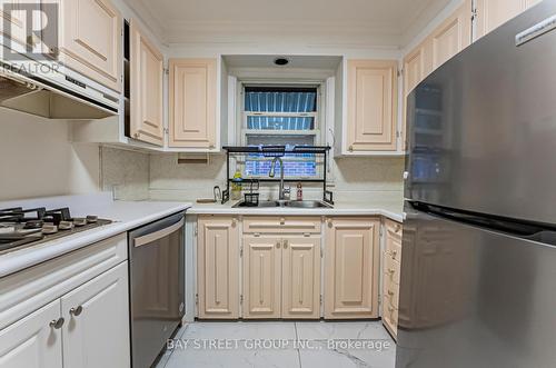 Main - 394 Centre Street E, Richmond Hill, ON - Indoor Photo Showing Kitchen With Double Sink