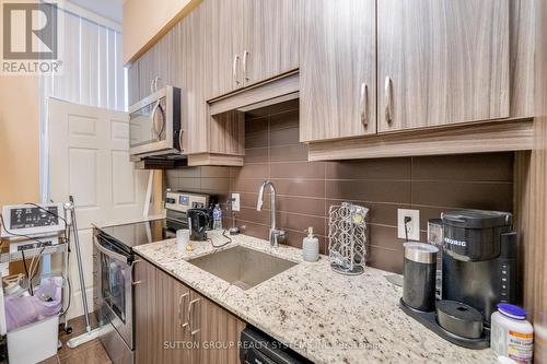 Sw-105 - 9191 Yonge Street, Richmond Hill, ON - Indoor Photo Showing Kitchen