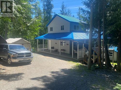 7316 Aspen Road, Anglemont, BC - Outdoor