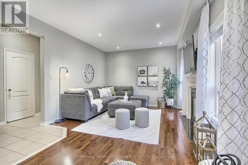 127 Decourcy-Ireland Circle, Ajax, ON - Indoor