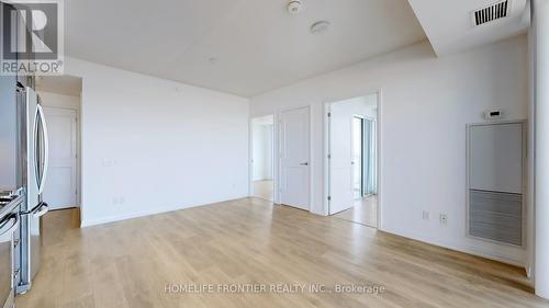 3313 - 7895 Jane Street, Vaughan, ON - Indoor Photo Showing Other Room