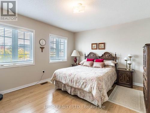 1839 Appleby Line, Burlington, ON - Indoor Photo Showing Bedroom